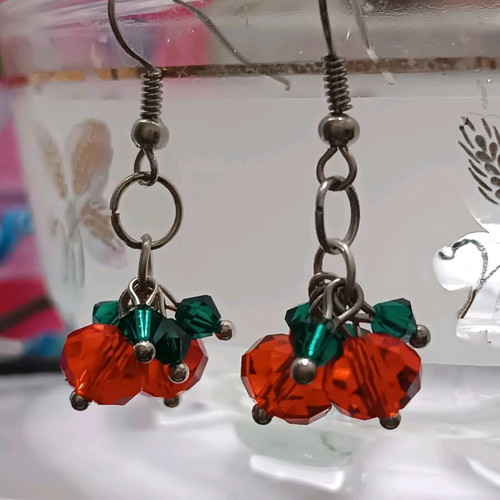 Handmade mistletoe earrings new
