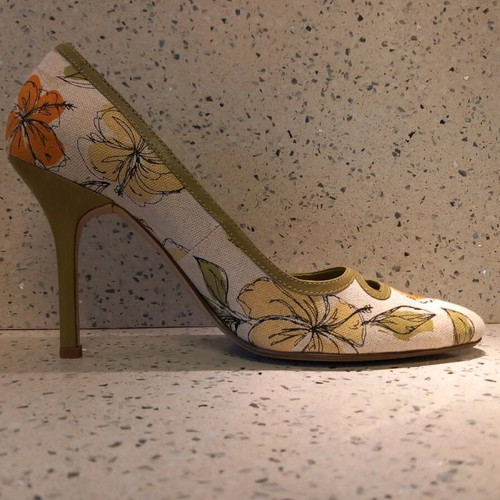 Nine West floral pumps new, leather interior, 9.5 cm heel
