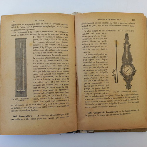 Premieres Notions de Sciences Physiques et Naturelles science book used 1901 French edition