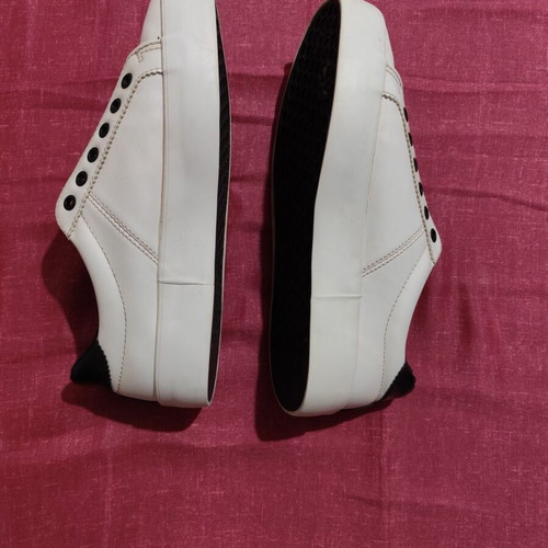 Bershka leather women's sneakers used, size 38, white without laces