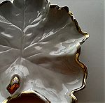  Διακοσμητικό πιάτο από λευκή πορσελάνη σε σχήμα φύλλου σφένδαμου