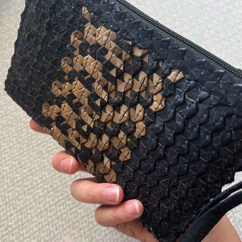 Ψάθινο clutch τσαντάκι χειρός καινούργιο, μαύρο-μπεζ