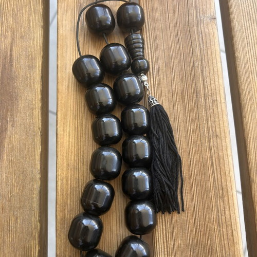 Old mastic komboloi worry beads, 15 beads, large size