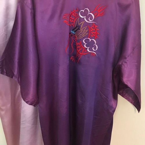 Satin kimono lilac and purple like new, one size unisex, set of 2