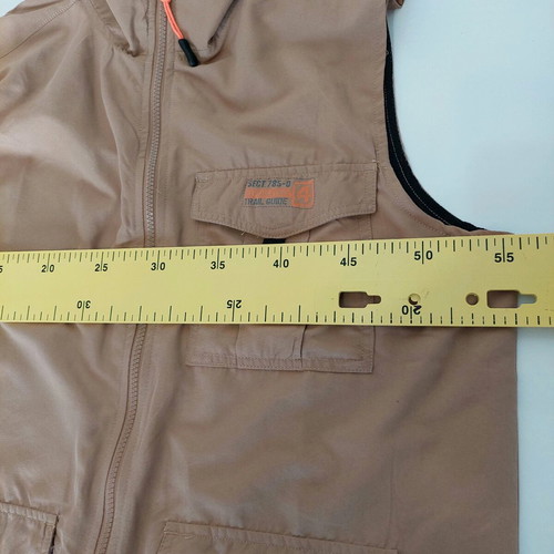 Atlas for men sleeveless vest camel size medium like new