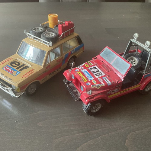 Burago metal toy cars Range Rover and Jeep CJ-7 used