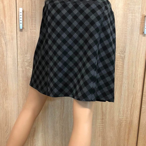 Marks & Spencer skirt new, size M/L, grey and black