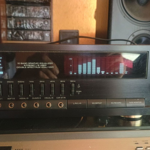 Sherwood EQ5010c Voicing Equalizer like new, dual analyzer
