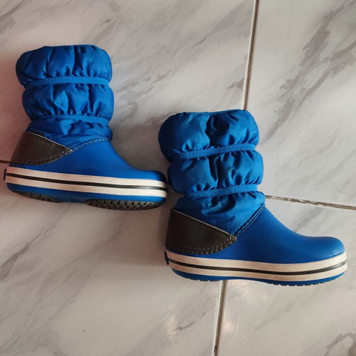 Crocs kids boots like new, blue, size 27-28