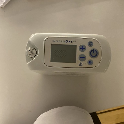 Inogen One G5 Portable Oxygen Concentrator with Large 16-Cell Battery, Like New
