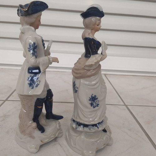 Vintage decorative figurine couple like new, 24 cm