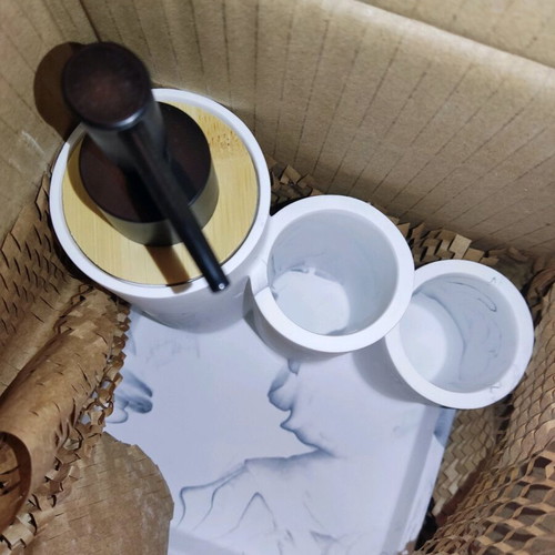 Ceramic bathroom set 4 in 1 with marble look, unused