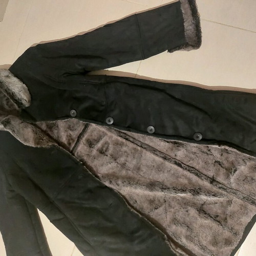 Castor coat new, size medium, black with synthetic fur