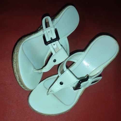 Burberry white patent leather platform sandals like new