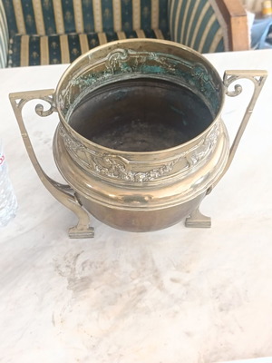 Cash-Pot copper Art Nouveau cache-pot used, circa 1900