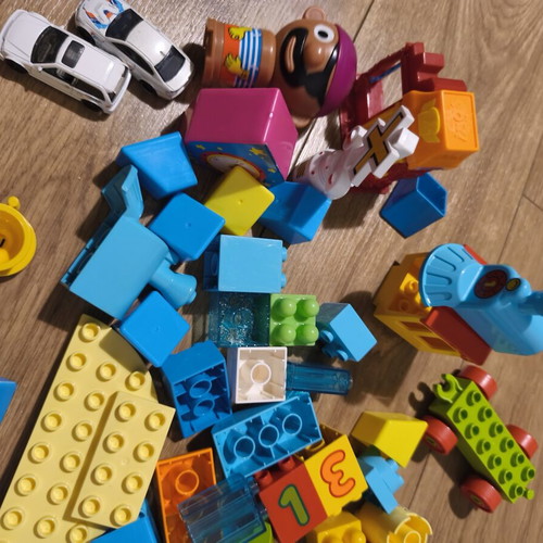 Building blocks with details, set of 100 pieces