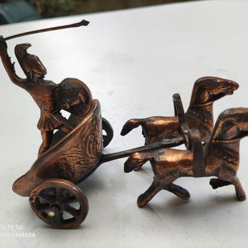 Achilles in war chariot like new