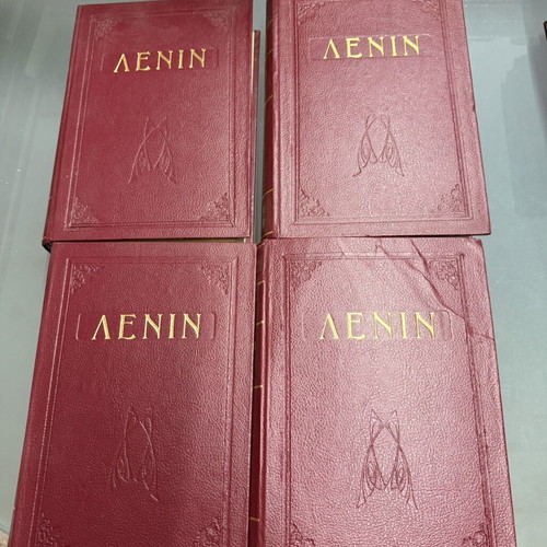Lenin 4 volumes Selected Works like new, history