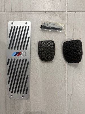 BMW M Performance υποπόδιο και μεταχειρισμένα λάστιχα φρένου και συμπλέκτη Z4 E85