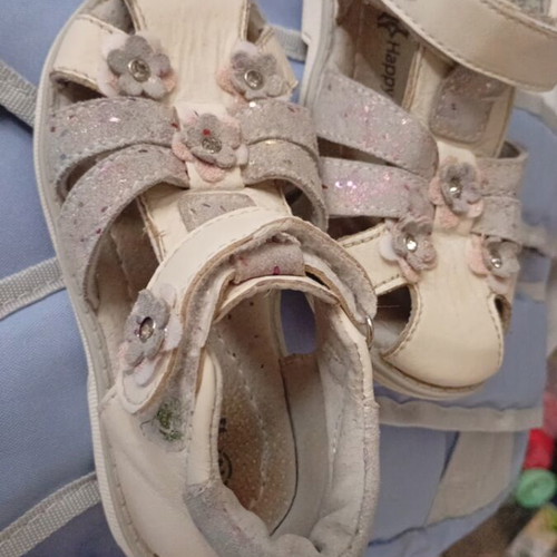 Happy Bee leather anatomical sandals size 25 like new, girl