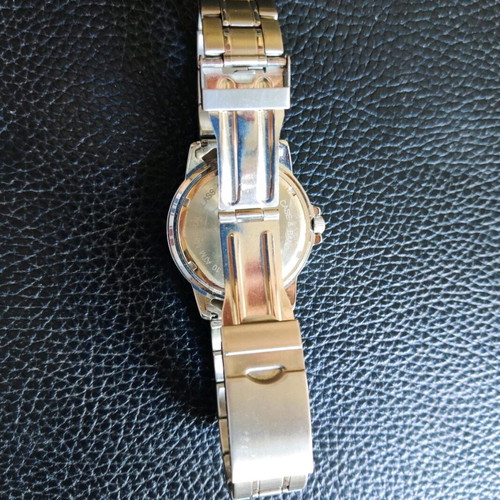 North Eagle wristwatch used with day counter and phosphorescent hands