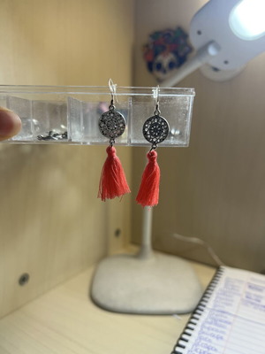 Boho style earrings like new, pink and silver