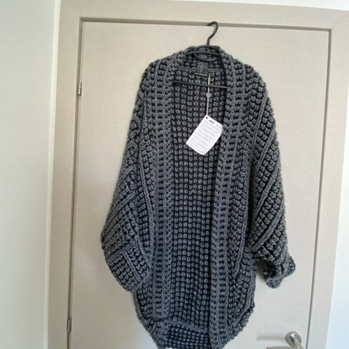 Fornarina cardigan one size new, gray and black