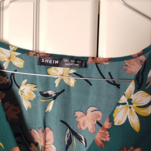 Floral Mini Dress With Belt And Long Sleeves Green Size S/M Like New