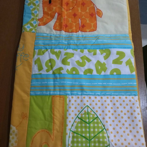 Mothercare children's quilt like new, colorful patterns, 1.10x0.98 m
