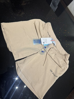 Off White shorts new with tags, size large, narrow fit