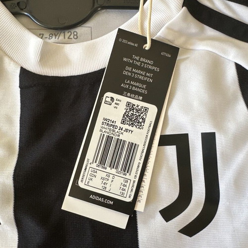 Juventus football shirt 7-8 years new Adidas