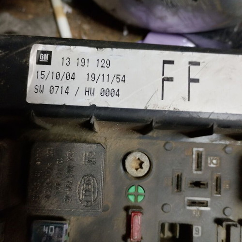 Opel Astra H fuse box 1.7 CDTI 80 HP 13191129 FF