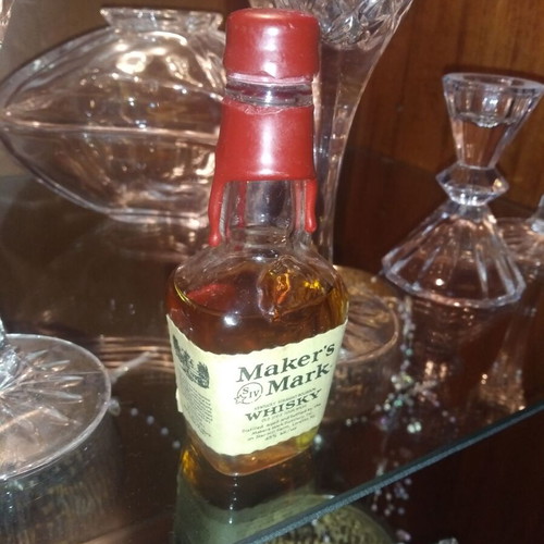 Collectible miniature liquor bottle like new