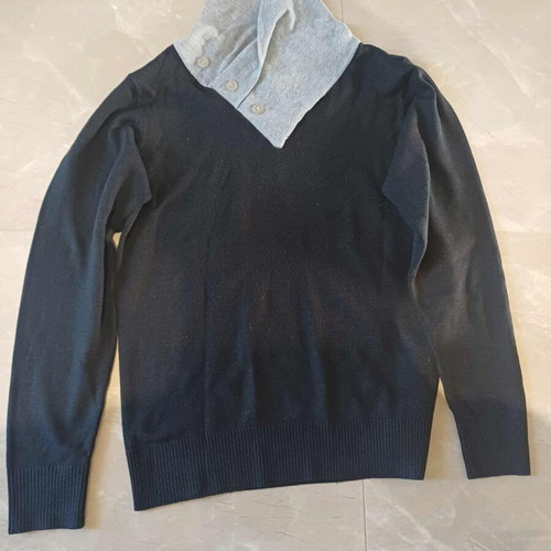 Set of size 32 pants and large shirts like new