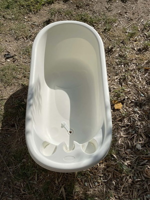 Baby bathtub