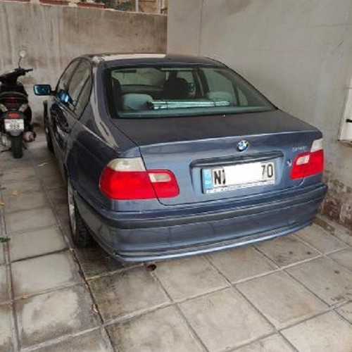 BMW 318i 2003 sedan used with many extras