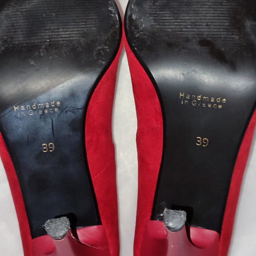 Franchesca Moretti red pumps size 39 like new