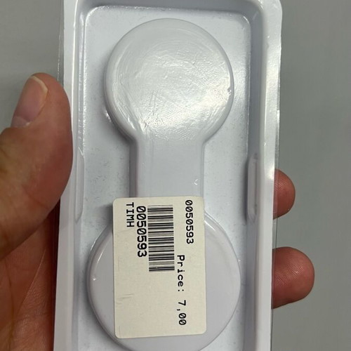 Air Tag case like new, red