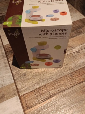 Djeco wooden microscope like new