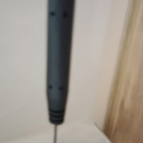 TV antenna like new, small black