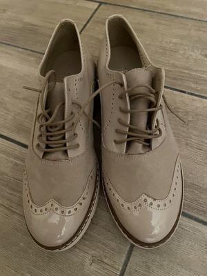 Oxford shoes new women's beige size 37