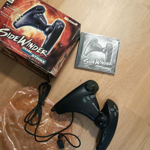 Microsoft Sidewinder Dual Strike gamepad used with CD