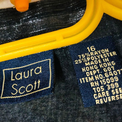 Laura Scott shirt like new, size L, black