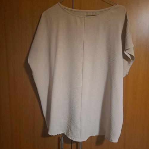 Set of pants and blouse like new, beige