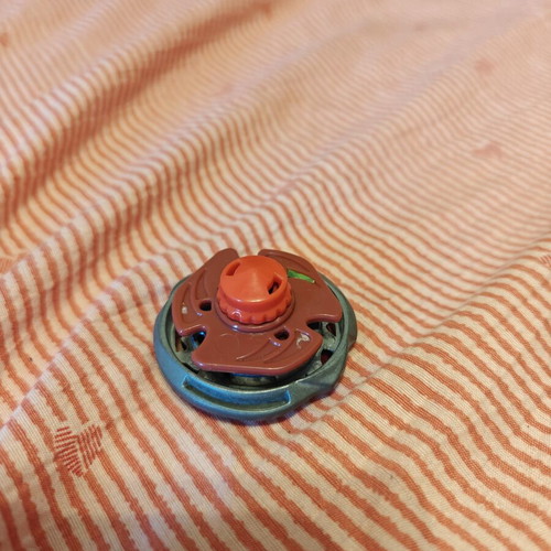 Burn Wolf Beyblade Hasbro authentic new