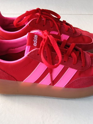 Adidas Barreda red athletic lifestyle shoes, size 35.5