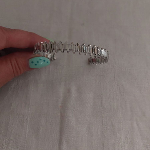 Bracelet made of stainless steel like new, silver color