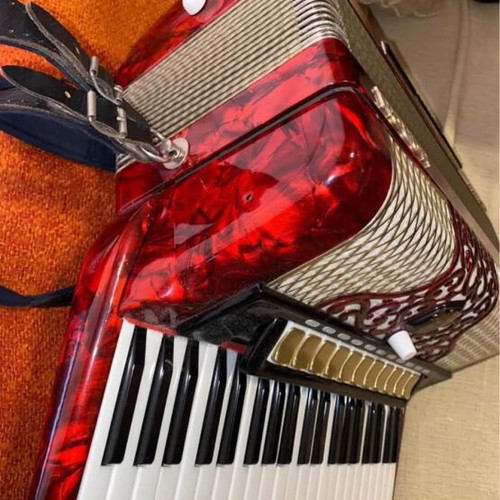 Horch Professional Accordion 120 Bass Like New