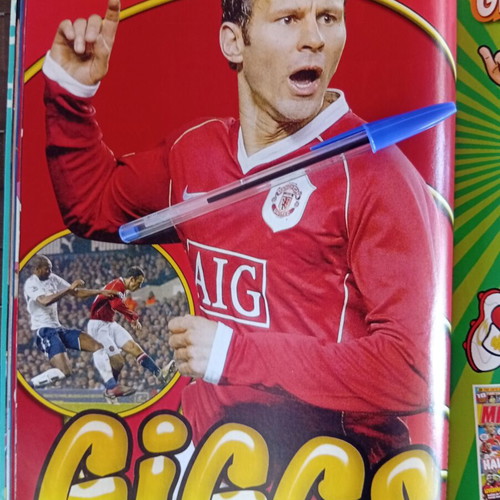 Match Football Magazine Issue 13-19/2/2007 like new with Aston Villa poster