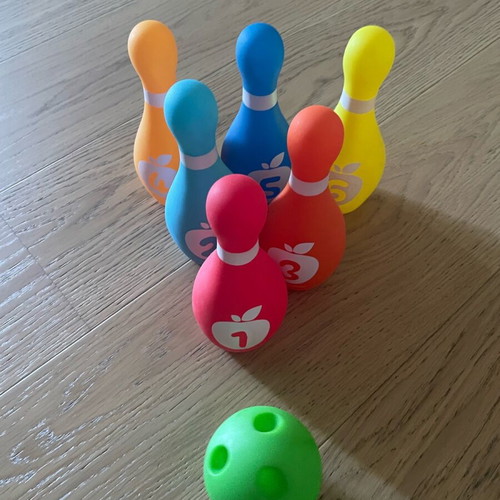Imagimarium Bowling Set like new, children's pins and ball